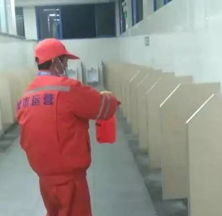 防控再升级 上海公交、出租、高速力求实现“零感染”